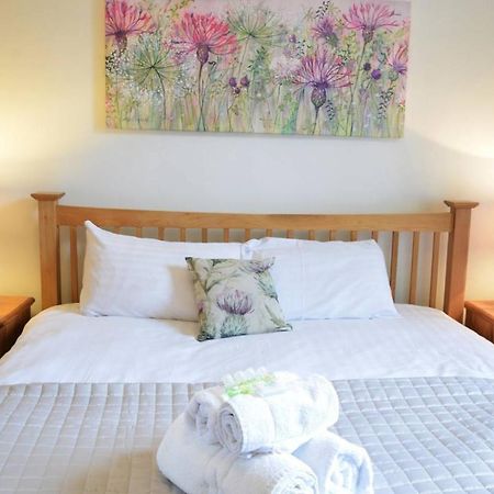 Altido Castle Terrace 3 Bedroom Apartment - Old Town Edinburgh Exterior foto