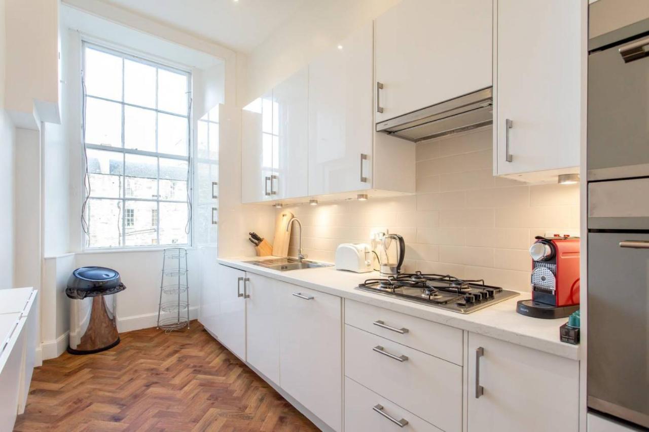 Altido Castle Terrace 3 Bedroom Apartment - Old Town Edinburgh Exterior foto