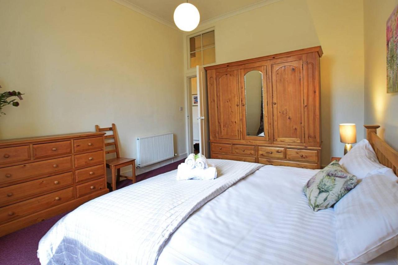Altido Castle Terrace 3 Bedroom Apartment - Old Town Edinburgh Exterior foto