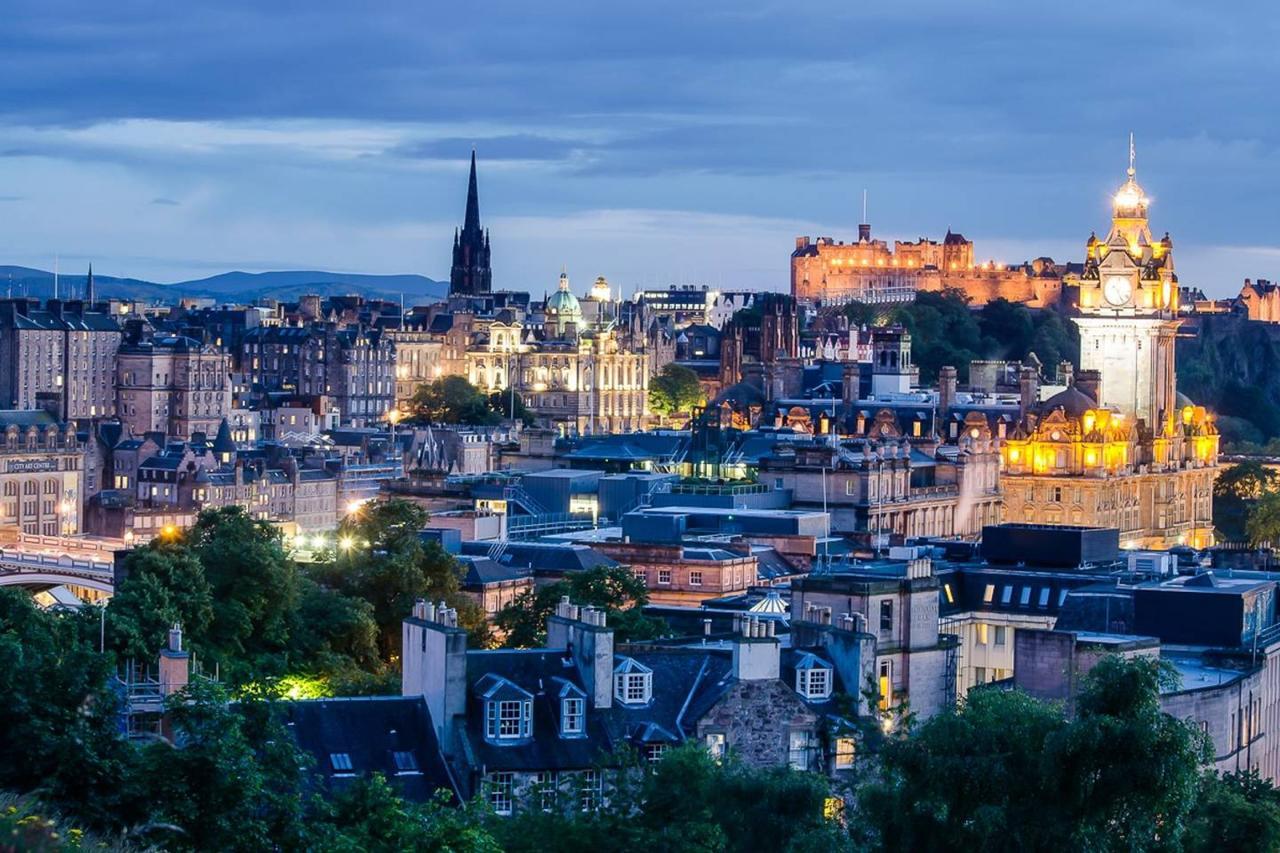 Altido Castle Terrace 3 Bedroom Apartment - Old Town Edinburgh Exterior foto